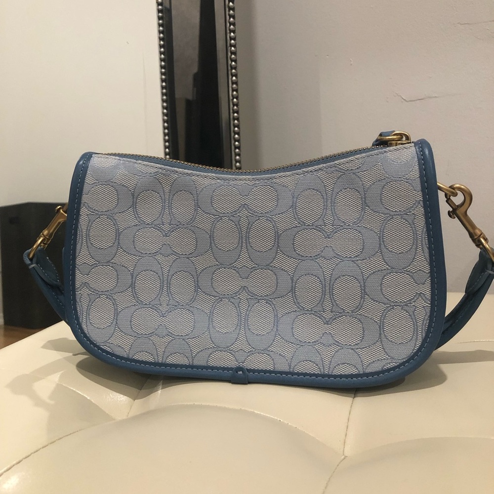 Coach, Swinger Bag in Jacquard - Picture 2 of 9